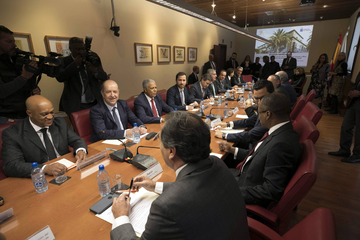 Cabo Verde y Canarias estrechan relaciones económicas en Casa África