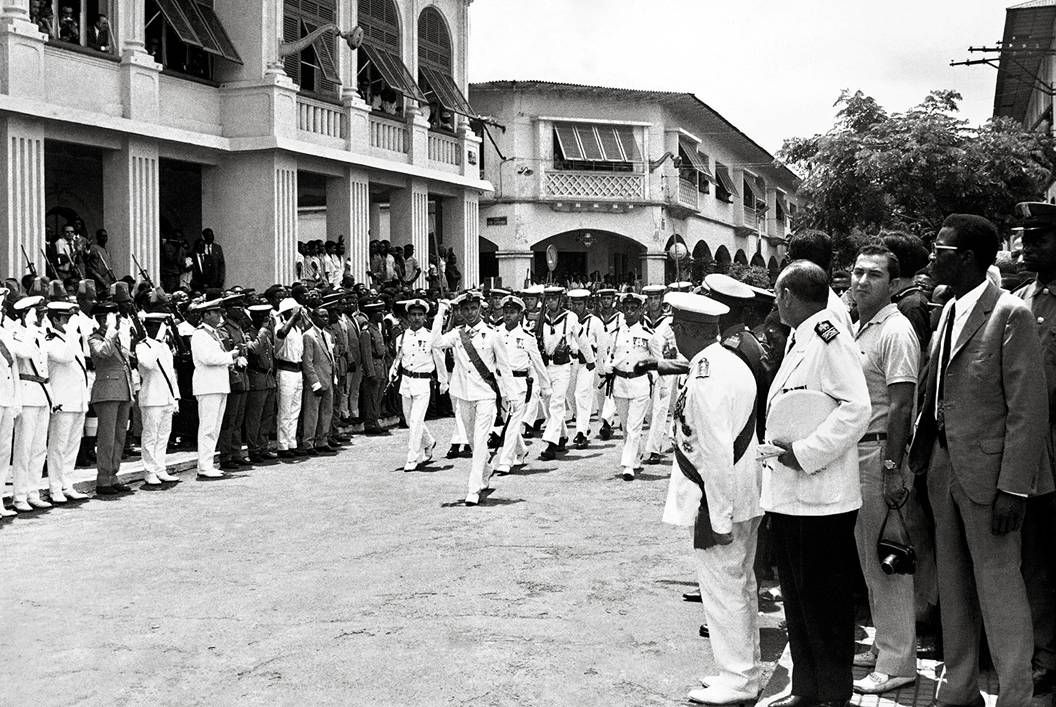 Casa África cierra en Malabo y Bata las celebraciones de los 50 años de independencia de Guinea Ecuatorial con una exposición de fotografías históricas de la Agencia EFE