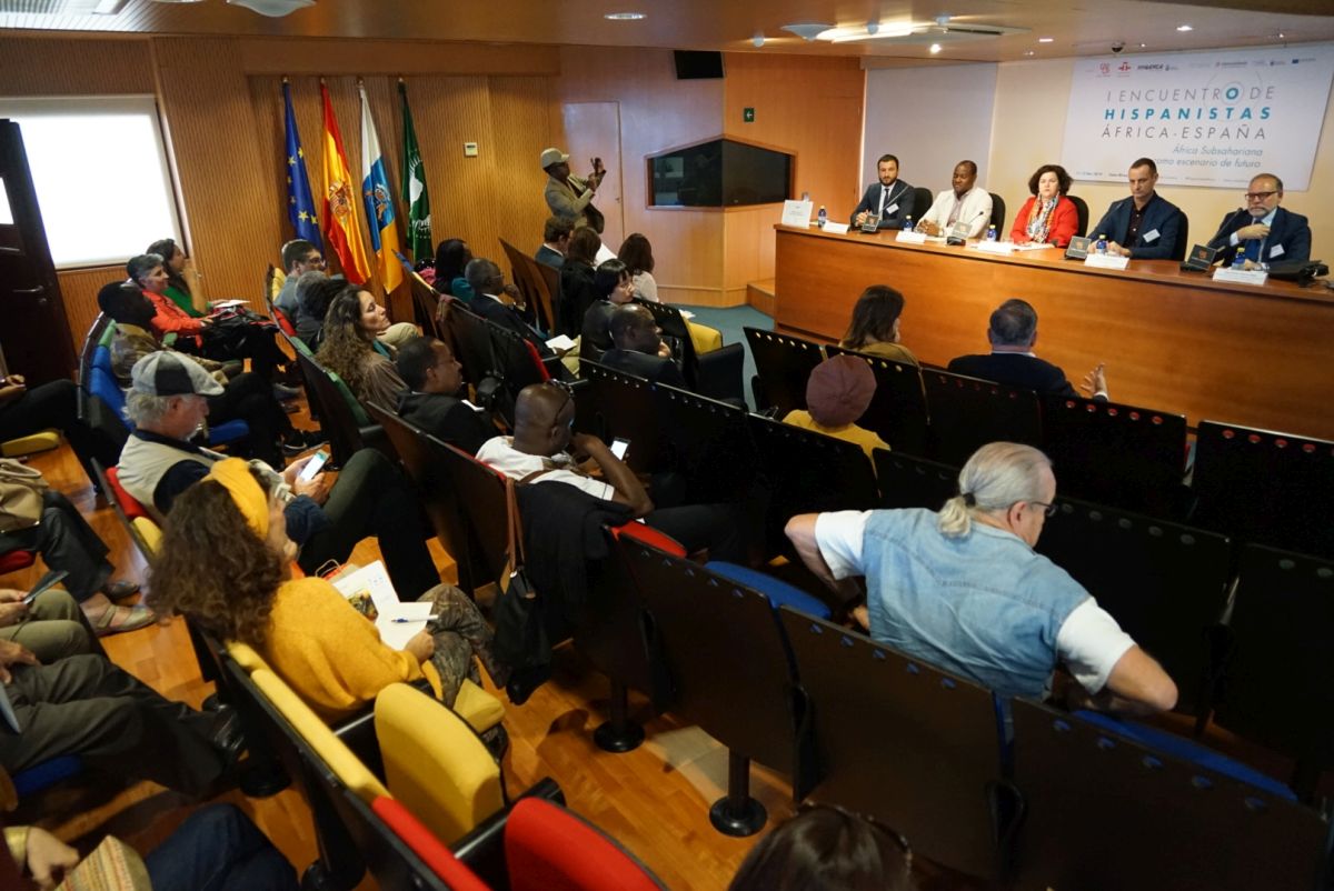 Concluye el I Encuentro de Hispanistas África-España reclamando más visibilidad y apoyo institucional al espectacular crecimiento del estudio del español en África