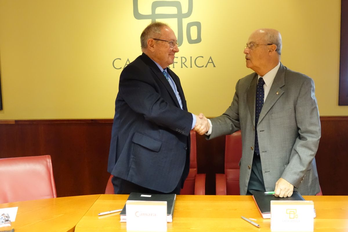 Casa África y la Cámara de Comercio de España firman un convenio para acercar las pymes españolas al continente vecino