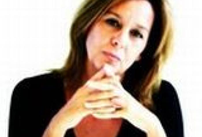 Conferencia de la escritora María Dueñas Las puntadas árabes de 'El tiempo entre costuras'