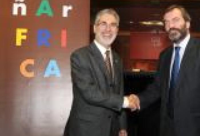Presentación de 'Enseñar África'