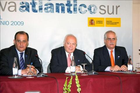 - Declaración firmada para conformar el Espacio Atlántico Euroafricano, firmado en 2010