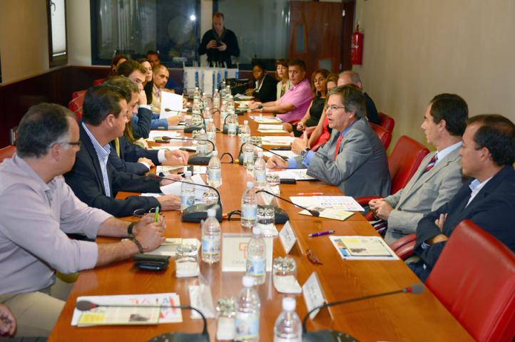 La Fundación Puertos y Casa África reconocen el apoyo de las empresas patrocinadoras de la Media Maratón
