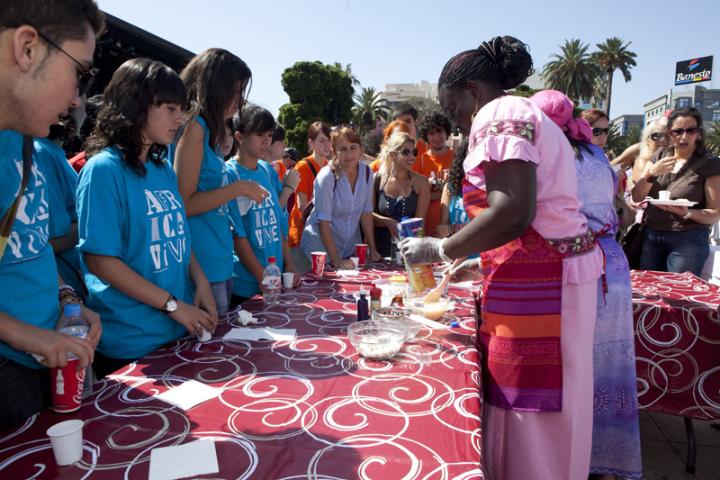 Más de 5.000 personas celebran África Vive en Las Palmas de Gran Canaria