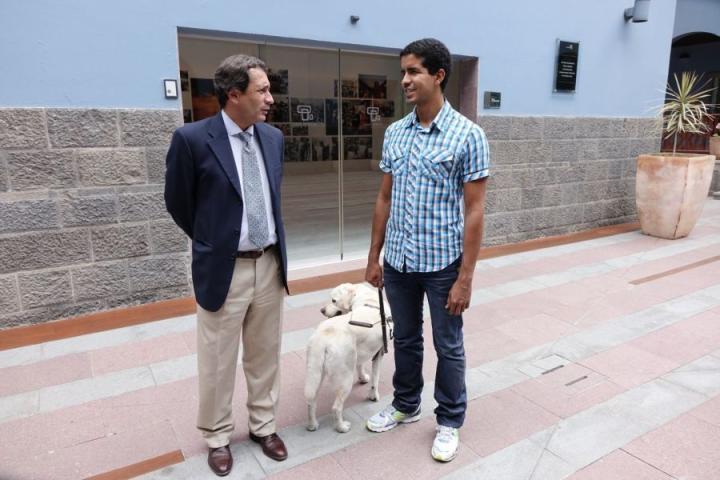 La expedición al Kilimanjaro, encabezada por Enhamed Enhamed, visita Casa África