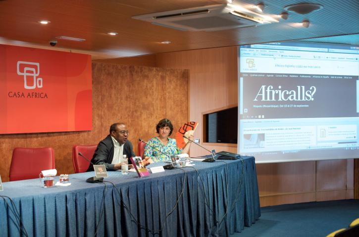 El escritor Donato Ndongo protagoniza la primera charla tras el verano del Club de Lectura