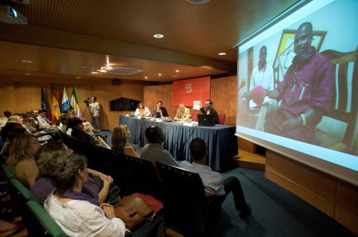 José Naranjo y Magec Montesdeoca presentan la mayor tragedia de la inmigración entre África y España en Casa África