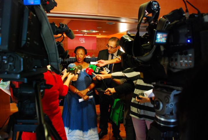 La embajadora de Sudáfrica expone en Casa África las oportunidades de negocio en el país