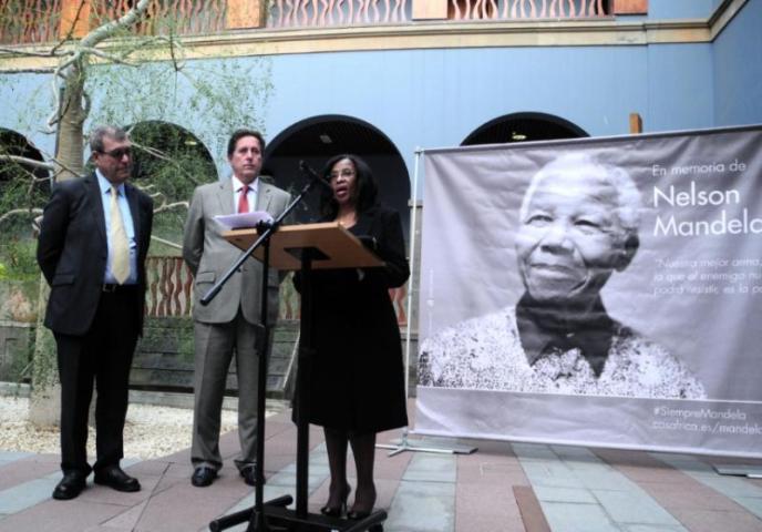 Casa África traslada a la embajadora de Sudáfrica en España las condolencias de los ciudadanos por la muerte de Mandela