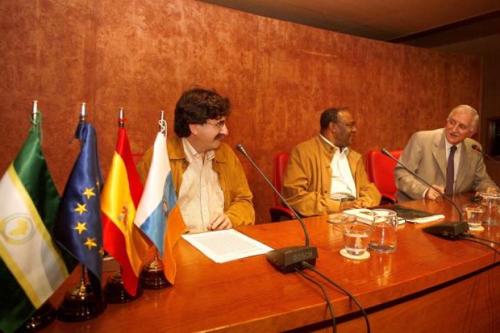 Literatura guineana actual con Donato Ndongo en Casa África