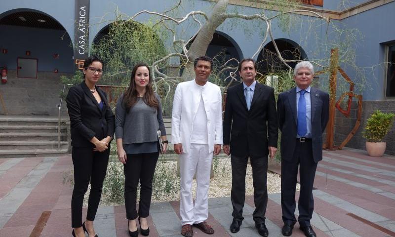 El ministro de Cultura de Cabo Verde, Mário Lúcio Sousa, visita Casa África