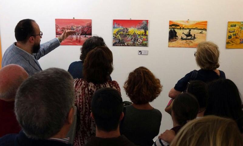 Casa África acoge la exposición «Don Quijote en el río Níger»