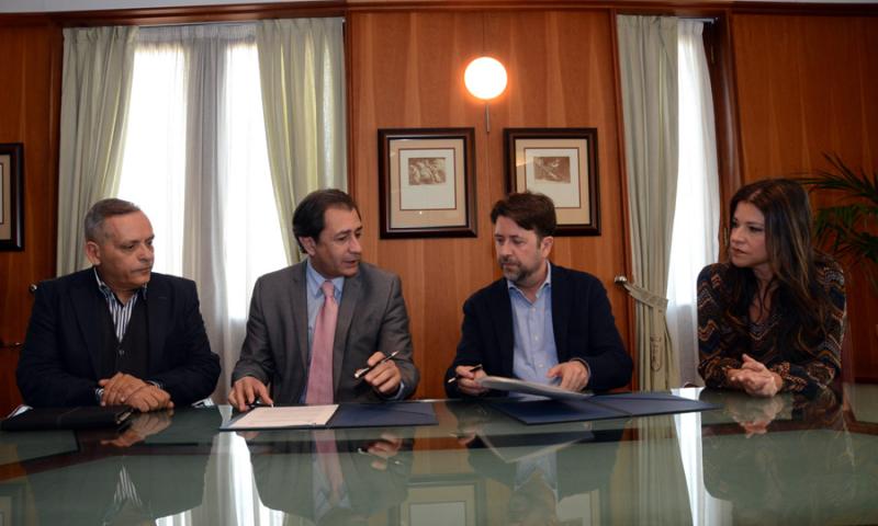 Casa África renueva su convenio marco con el Cabildo de Tenerife hasta 2019