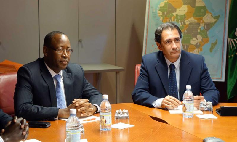El embajador de Senegal en España visita Casa África