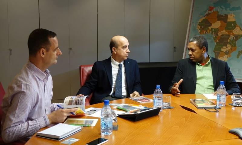 El alcalde de Mindelo visita Casa África