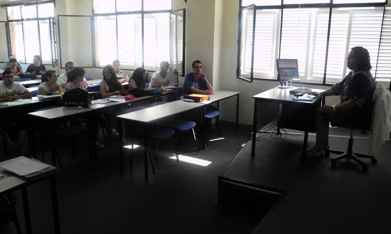 Kuwamba se presenta ante los alumnos de la Universidad de Las Palmas de Gran Canaria