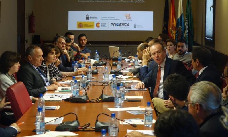 El director de la AECID presenta el Plan de Inversión Exterior de la Unión Europea en Casa África