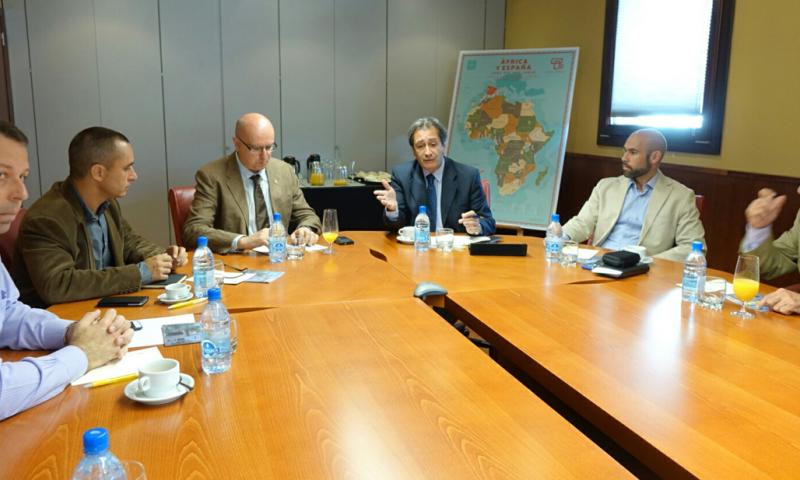 La directiva del Colegio de Agentes Comerciales de Las Palmas visita Casa África