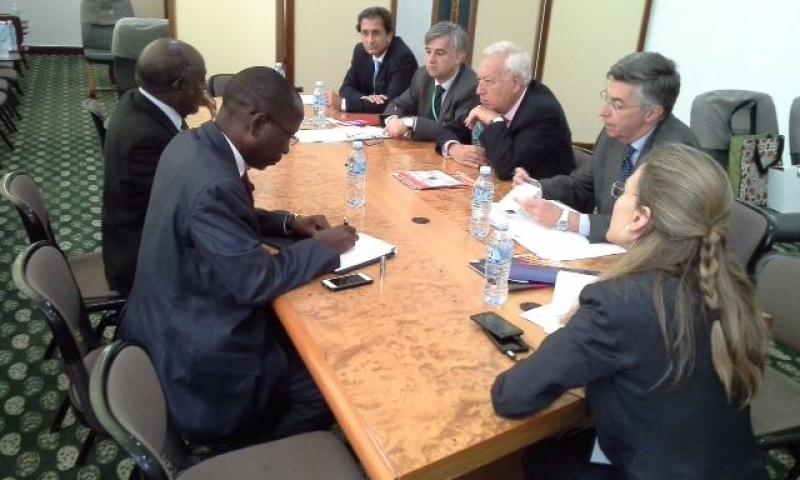 Casa África en Argelia con el ministro Margallo en la cumbre de países no alineados