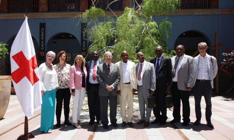 Casa África recibe a una delegación de la Asociación de Sociedades Nacionales de la Cruz Roja y de la Media Luna Roja Africanas (ACROFA)
