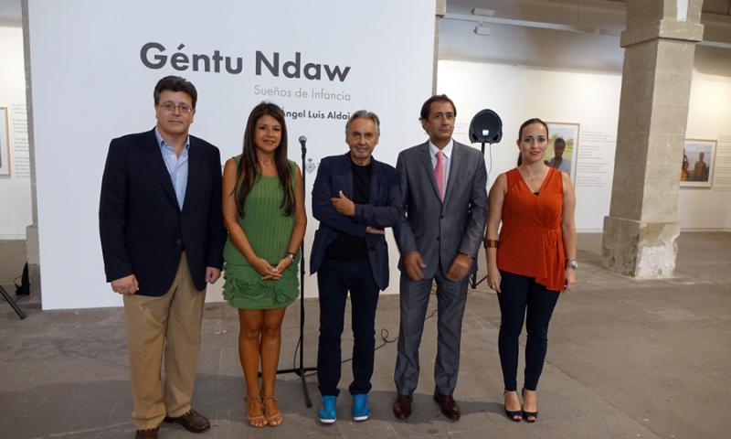 Ángel Luis Aldai muestra sus retratos de la infancia africana en La Recova de Santa Cruz de Tenerife