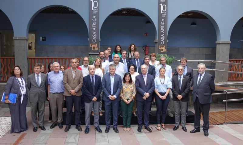El Parlamento de Canarias presenta en Casa África su informe «Movimientos mixtos de población y derechos humanos: una respuesta civilizada»