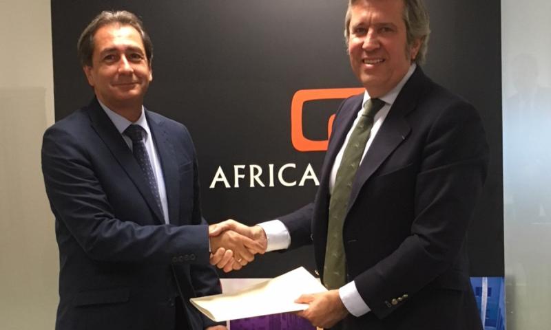 Casa África firma un convenio para la formación en emprendimiento en África