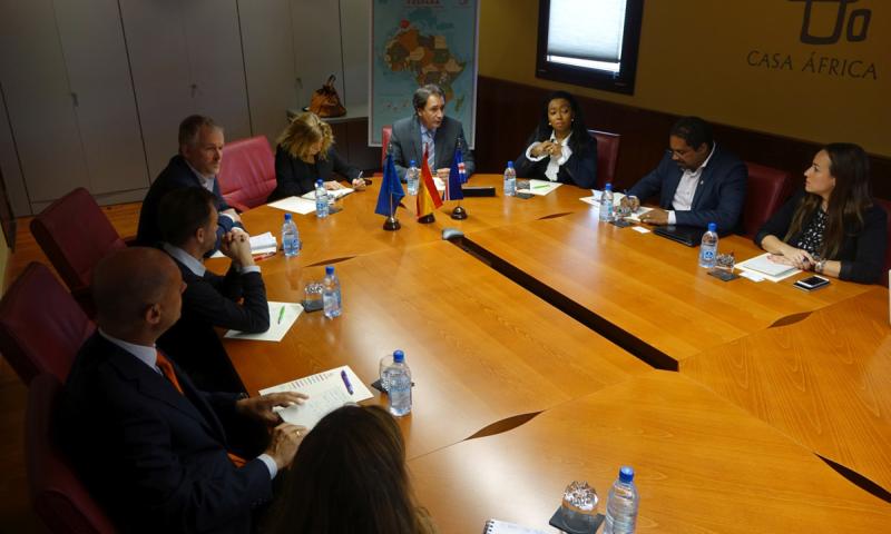Una delegación de Cabo Verde Trade Invest presenta el organismo ante Casa África