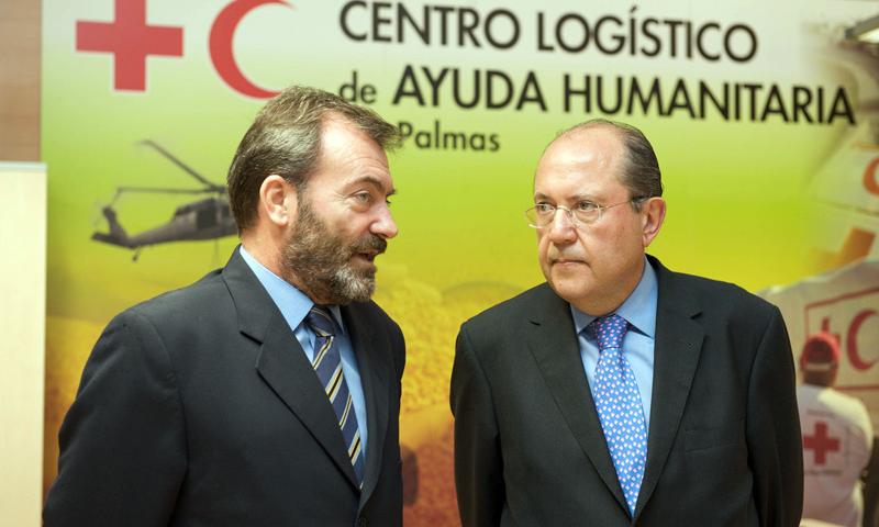 El papel de Canarias como plataforma solidaria con África, reforzado por un convenio de Cruz Roja y Casa África