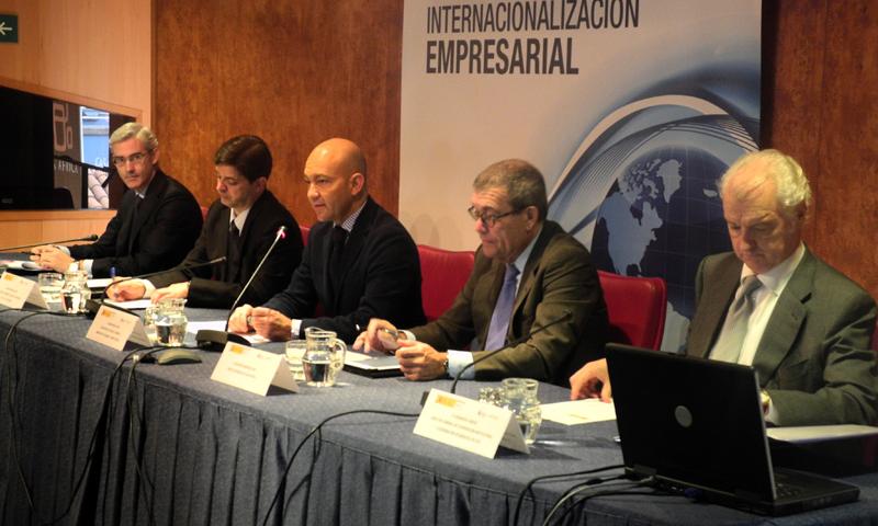 El empresariado canario se reúne con el Secretario de Estado de Comercio para una sesión de trabajo sobre internacionalización en Casa África