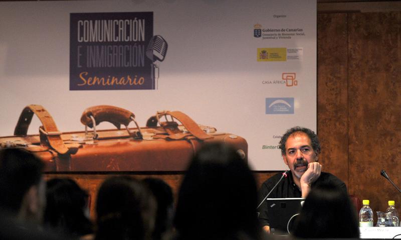 Periodistas y sociedad civil debaten sobre el tratamiento de la inmigración en los medios de comunicación
