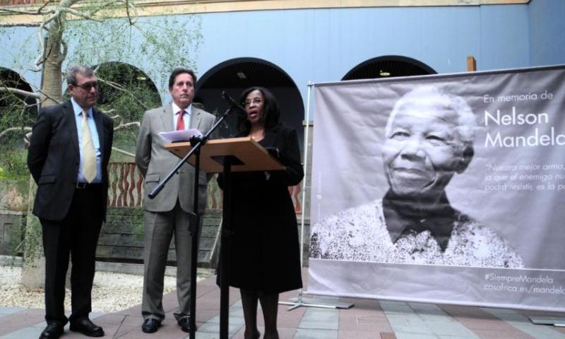 Casa África traslada a la embajadora de Sudáfrica en España las condolencias de los ciudadanos por la muerte de Mandela