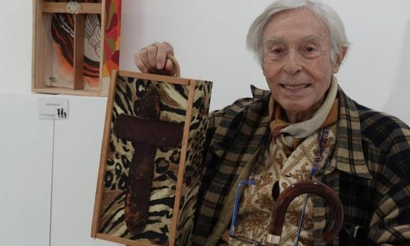 Arte encajado y solidario