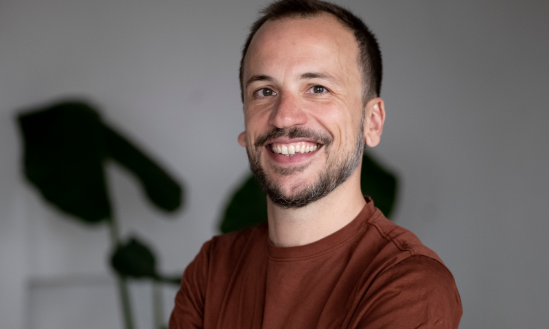 El pediatra y escritor Rosauro Varo Cobos se alza con el Premio de Ensayo Casa África 2023
