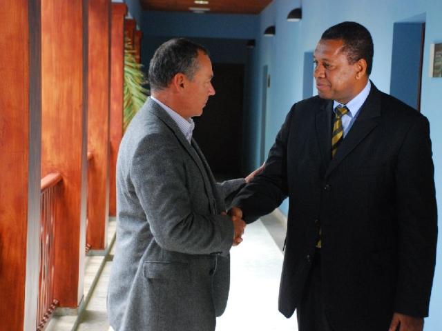 Visita a Casa África por el Alcalde de Mindelo, Cabo Verde