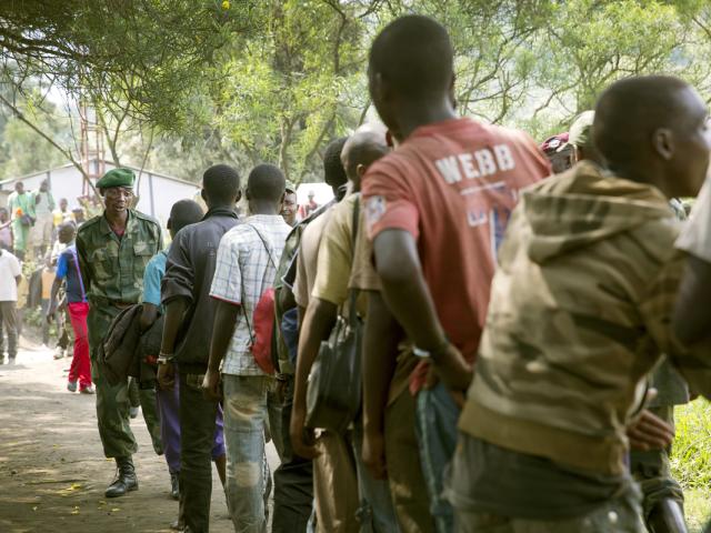 [lang=es]Las ventajas e inconvenientes de los programas de
Desarme, Desmovilización y Reinserción en África[/lang][lang=en][/lang][lang=fr][/lang][lang=pt][/lang]