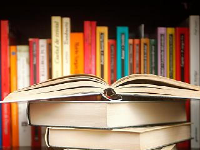 Costa de Marfil con el club de lectura de Casa África