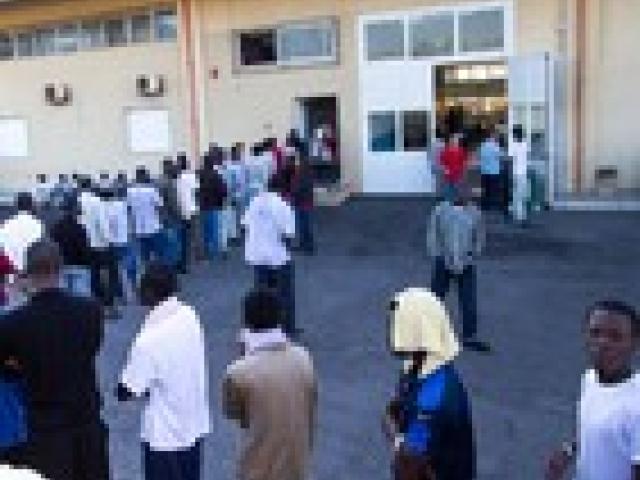 ¿Por qué no se quedan en África?