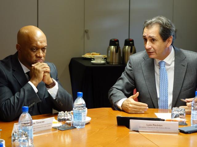 El Ministro de Exteriores y Defensa de Cabo Verde se reúne con los mandos militares de Canarias y visita la sede del PMA