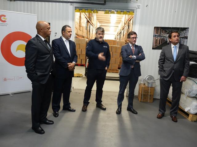 El Ministro de Exteriores y Defensa de Cabo Verde se reúne con los mandos militares de Canarias y visita la sede del PMA
