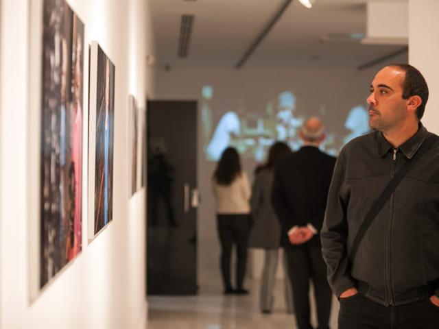 Casa África muestra la realidad de la vida de los albinos en Senegal con una exposición fotográfica