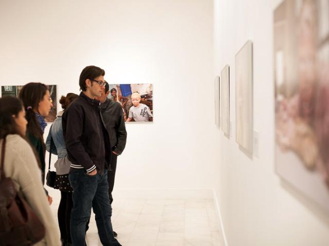 Casa África muestra la realidad de la vida de los albinos en Senegal con una exposición fotográfica