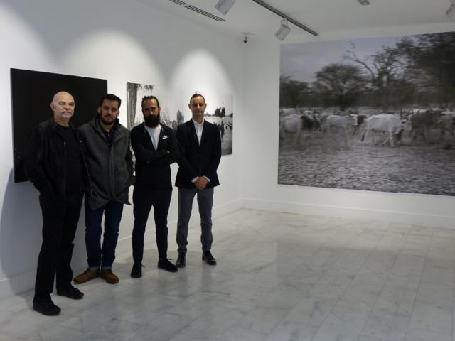 La vida de los Nómadas del Sahel, un foto-relato de Martín Caparrós y Samuel Aranda, en Casa África