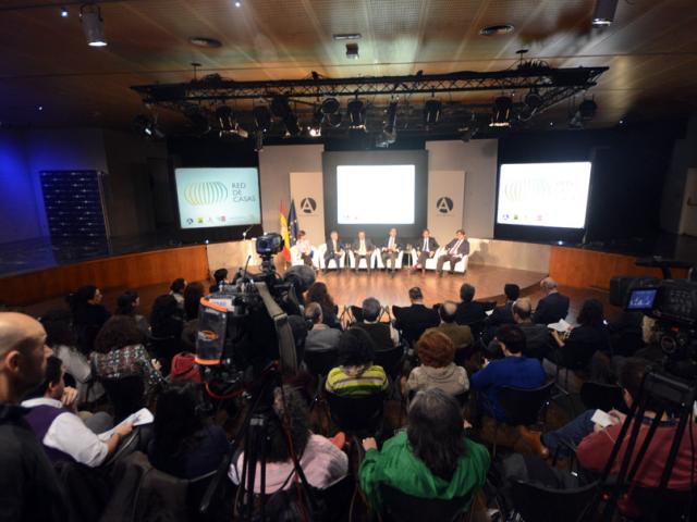 Casa África participa en la firma del protocolo de la Red de Casas