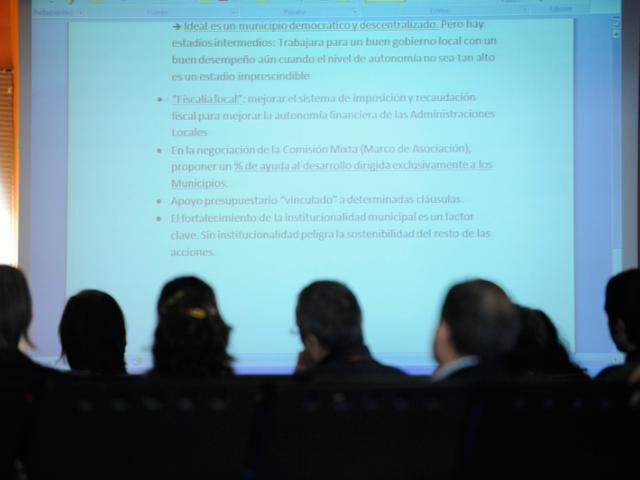 Un taller explora cómo potenciar la cooperación al desarrollo en África a través del municipalismo