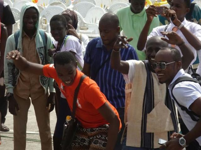 Los balafones de Djarabikan y el reggae de Spyrow, ganadores del Vis a Vis de Casa África en Costa de Marfil