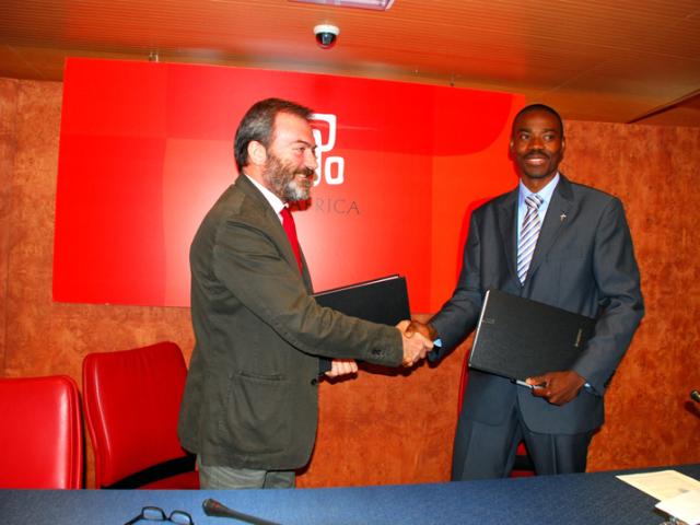 La Federación de Asociaciones Africanas en Canarias y Casa África firman un convenio de colaboración
