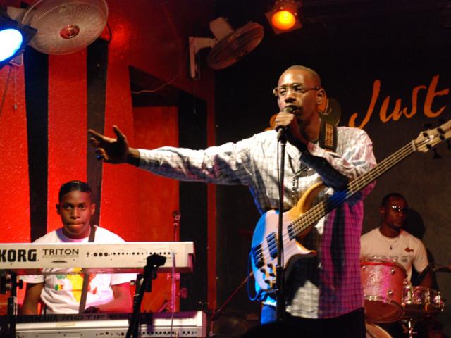 El Festival 'Dakar Vis-à-Vis' comienza con más de diez conciertos en tres salas de la capital senegalesa