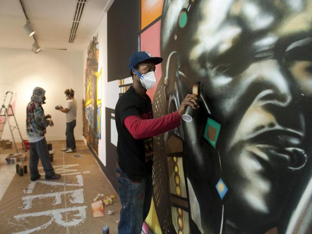 'Graffrica. Arte Urbano Africano' transforma las salas de exposición de Casa África